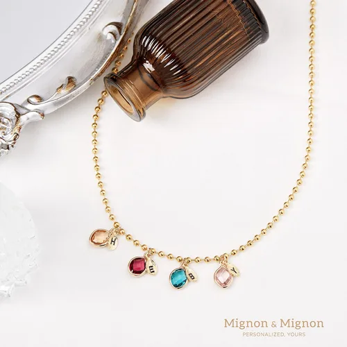 Vista 3 de MignonandMignon Collar con piedra natal para madre, con inicial, con múltiples piedras preciosas ovaladas para el mes del nacimiento, joyería