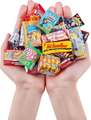 Vista 4 de 5 Surprise Mini Brands Series 3 - Estuche para coleccionista, almacena y exhibe 30 minis con 5 miniaturas exclusivas de ZURU, Multi