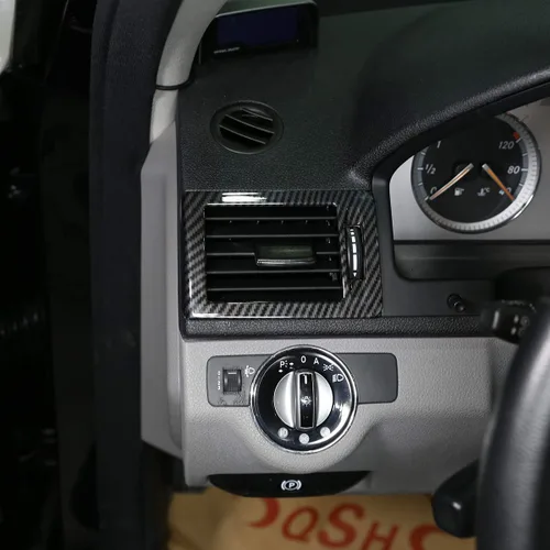 Vista 4 de YIWANG Marco de ventilación de fibra de carbono estilo ABS para salpicadero interior de coche, 2 piezas para Mercedes Benz Clase C W204 2007-2010