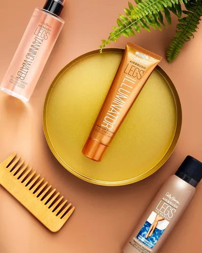 Vista 4 de Sally Hansen Piernas de aerógrafo, maquillaje iluminador para piernas, brillo dorado, 3.3 onzas