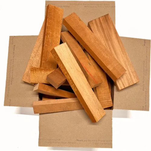 Vista 5 de Exotic Wood Zone 's Scarp Wood Cut Offs Box de caoba Chatarra de madera para tallar rollos de madera corta Tablas de madera