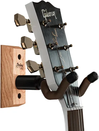 Vista 10 de String Swing CC01K-BW Soporte de pared para guitarras acústicas y eléctricas con soporte de pared de nogal negro