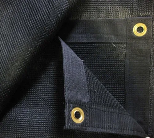 Vista 60 de Lona de malla negra 70% con ojales., Negro