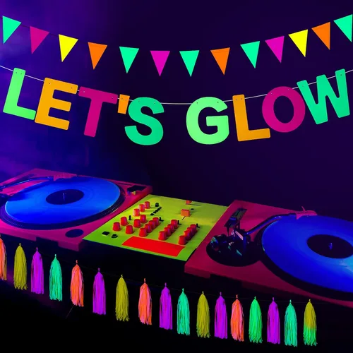 Vista 4 de Outus Suministros de fiesta de neón que incluyen pancarta Let's Glow, 20 borlas de papel neón y bandera triangular de neón que brilla