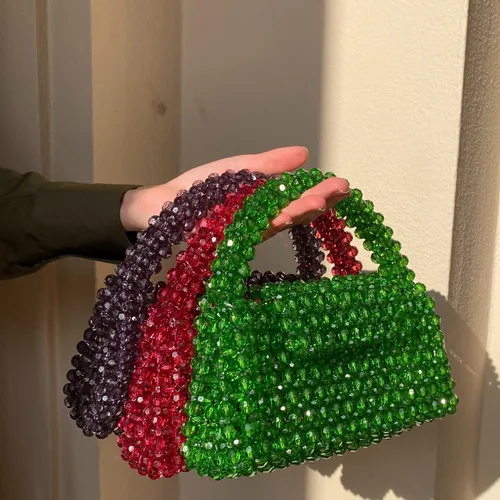 Vista 2 de Melie Bianco Bolso Sherry - Bolso de lujo con cuentas para mujer - Elegante bolso plegable con asa superior