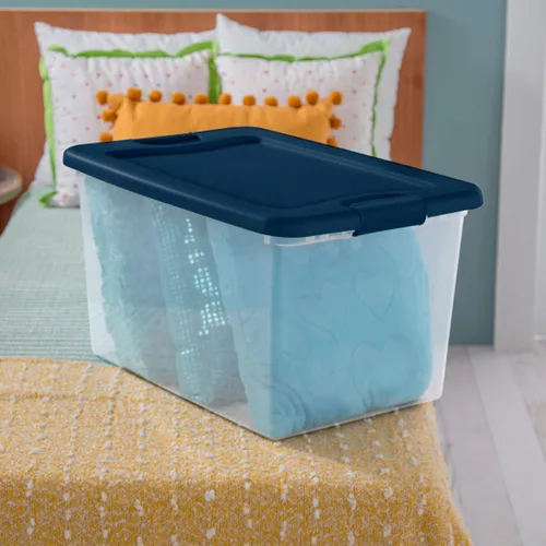 Vista 9 de Sterilite Programa de Color Paquete de 6, Contenedores de Almacenamiento Grandes de Plástico Transparente con Tapas, 64 Cuartos, Azul - Cajas