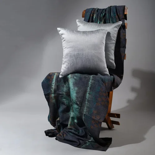 Vista 3 de Juego de 2 almohadas decorativas plateadas para sofá de 24 x 24 pulgadas, almohadas grandes de lujo para sofá, almohada de granja, fundas