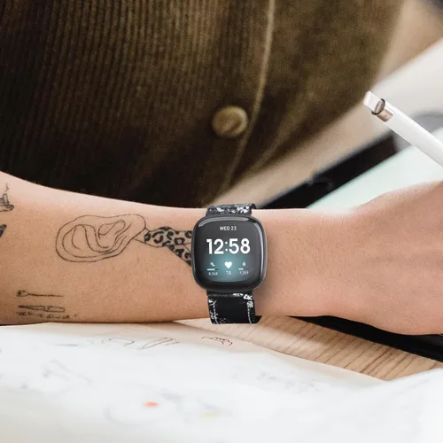 Vista 4 de Leather Bands Compatible with Fitbit Versa 3/Fitbit Sense Watch Bands for Women Men, Soft Leather Adjustable Replacement wristband for Versa 3/Sense