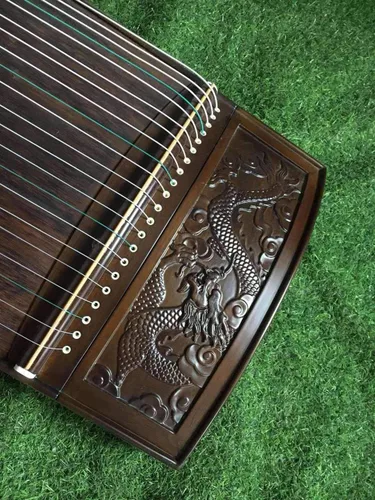 Vista 2 de Landtom® Nivel de concierto profesional Nanmu Madera Guzheng (64.2 in) con artesanía tallada a mano para Dragón