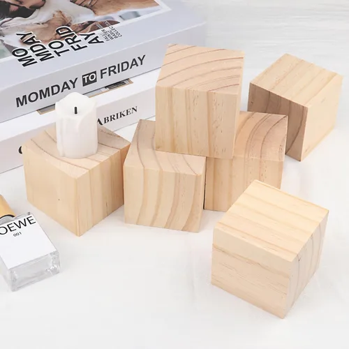 Vista 4 de 6 paquetes de bloques de madera para manualidades, cubos de madera de pino de 3.15 pulgadas, cubos de madera de 8 x 8 x 8 cm para pintar, estampar