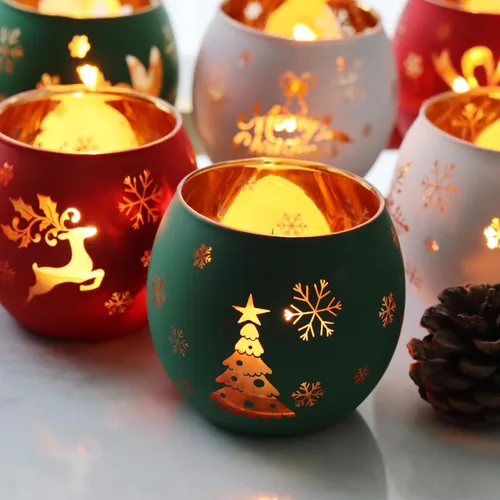 Vista 2 de Juego de 6 portavelas votivas de Navidad, portavelas de cristal rojo, verde y blanco con 6 patrones de grabado láser para decoración de mesa