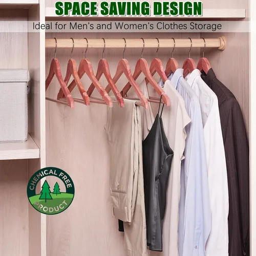 Vista 7 de Amber Home Paquete de 16 perchas de cedro rojo americano, perchas de madera con acabado liso con gancho giratorio y muescas para trajes, camisas