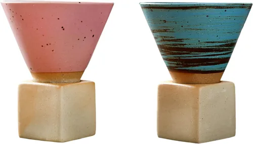 Vista 5 de Taza de café de cerámica gruesa con base, taza de porcelana creativa con forma de cono triangular de 6.8 fl oz, taza de té de cerámica, regalo