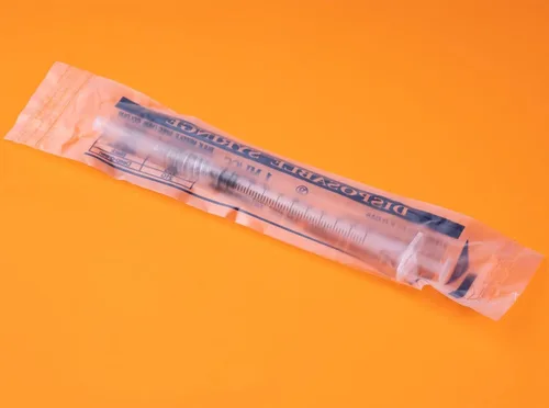 Vista 6 de Jeringas de 1 cc/ml con aguja de 0.5 pulgadas desechables cada una envuelta individualmente, paquete de 20 (0.0 fl oz-27G-20pcs-RL)