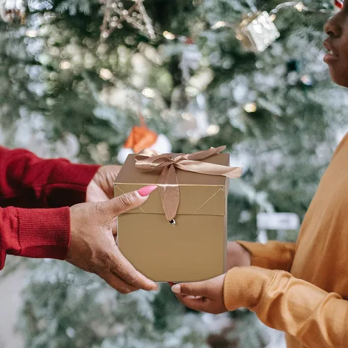 Vista 3 de 12 piezas de cajas cuadradas con tapas y cintas, caja dorada para cumpleaños, cajas de regalo para Navidad (doradas, 15.2 cm × 15.2 cm × 15.2 cm)