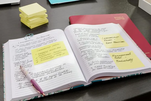 Vista 2 de Notas Post-it, 3 x 5 pulgadas, 5 almohadillas de notas adhesivas rayadas, 100 hojas por almohadilla, amarillo canario, La nota Post-it original