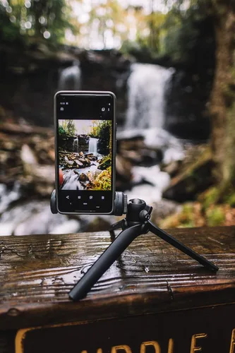 Vista 8 de VANGUARD Vesta TT - Trípode de sobremesa de aluminio con soporte para teléfono inteligente, color negro (Vesta TT1 BP)