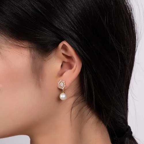 Vista 5 de Aretes colgantes de plata de ley 925 con perlas reales de agua dulce de calidad para mujer