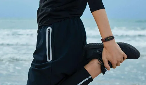 Vista 6 de Yuuol Bandas de repuesto compatibles con Xiaomi Mi Band 3/4, pulseras de silicona para mujeres y hombres