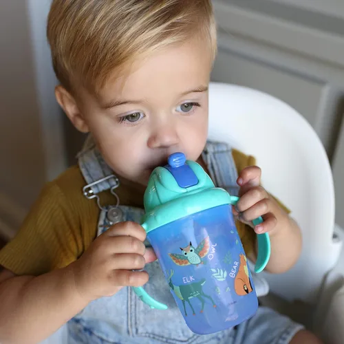 Vista 7 de Nuby Vaso impreso de 2 asas antiderrames Flip-it Fat Straw - 8 oz/ 8.1 fl oz, más de 12 meses, 1 paquete de impresiones pueden variar