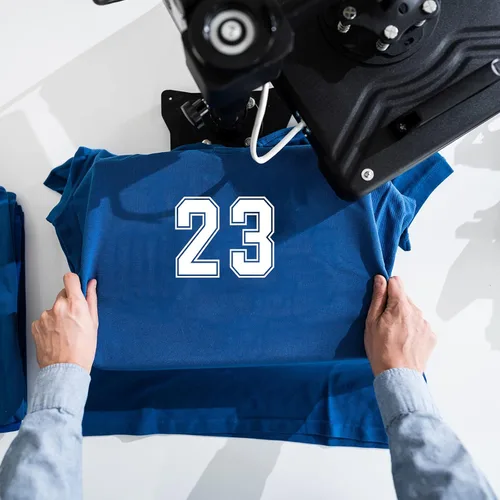 Vista 5 de WILLBOND 24 piezas de números para planchar, números de transferencia térmica de jersey del 0 al 9 para uniforme de equipo, camiseta de fútbol Blanco