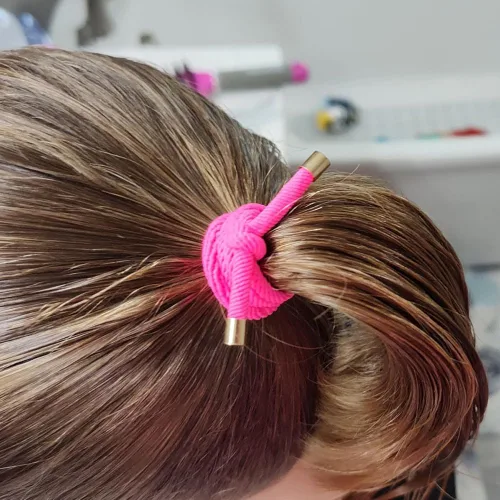 Vista 4 de Bandas elásticas para el cabello, bandas de goma elásticas, paquete de 12, soportes elásticos para cola de caballo para mujeres y niñas (negro)