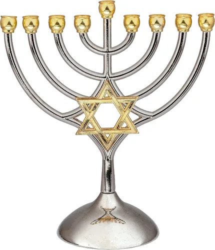 Vista 6 de Menorá de 9 ramas de metal de MASORET con jarra de aceite: Candelabro elegante y moderno, réplica judía para Hanukkah, soportes para velas