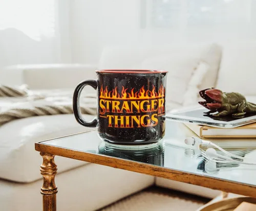 Vista 5 de Silver Buffalo - Taza grande de cerámica de Stranger Things Hellfire Club, 20 onzas