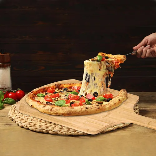 Vista 3 de Pela de pizza de 14 pulgadas, 16 pulgadas de largo x 14 pulgadas de ancho, con mango de madera de 8 pulgadas de largo, 24 pulgadas de longitud