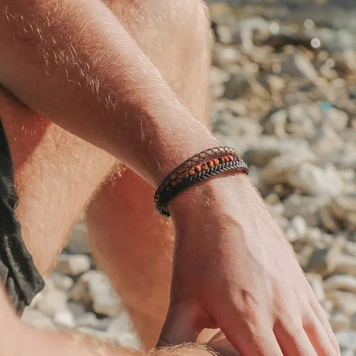 Vista 39 de RTZN® Brown Leather Bracelet for Men – Premium Artisan Handcrafted Mens Leather Bracelet – Multi-Stand Mens Bracelet Leather Collection Beaded