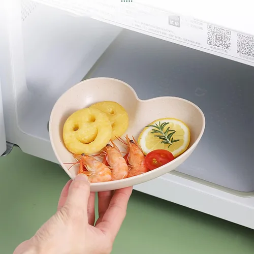 Vista 4 de Incauca Paquete de 5 mini salsas con forma de corazón de 6 pulgadas, paja de trigo irrompible, platos de postre pequeños, platos de ensalada