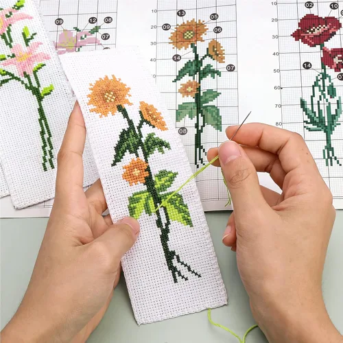 Vista 5 de Caydo Kit de 3 marcapáginas de punto de cruz, kit de marcapáginas bordado estampado para principiantes, 14 proyectos de punto de cruz para amantes