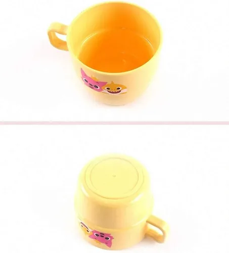 Vista 3 de Tazas Pinkfong con asa - Juego de 3 tazas familiares de plástico (230ml): 3 piezas 1 juego