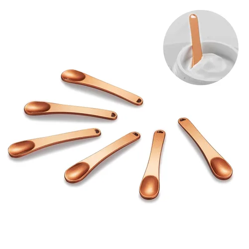 Vista 6 de Tekson 6 espátulas cosméticas de metal para el cuidado de la piel, mini máscara facial reutilizable, cucharas de belleza de maquillaje para crema