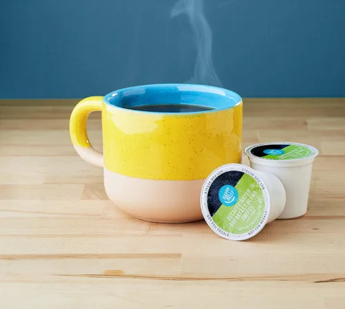 Vista 2 de Marca Amazon – Cápsulas de café descafeinizadas Happy Belly de tostado ligero, mezcla de desayuno, compatibles con cafeteras Keurig 2.0 K-Cup, 100