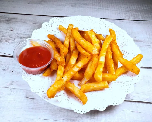 Vista 4 de TashiBox Juego de 100 vasos de plástico desechables con tapas, vasos de chupito de gelatina para soufflé