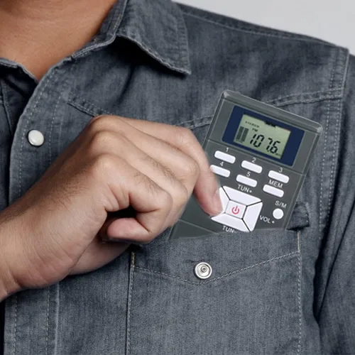 Vista 2 de Retekess PR13 Portable FM Radio, Pocket FM Radio Receiver, AAA Battery Powered Personal Mini Stere with Earphone and Lock Key for Walking, Jogging