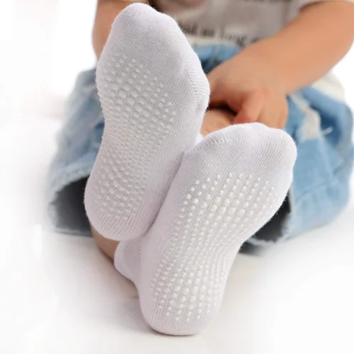 Vista 6 de Calcetines de tobillo antideslizantes antideslizantes con agarres para bebés, niños y niñas