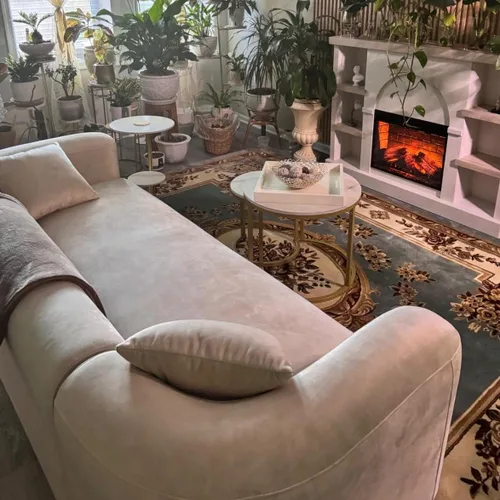 Vista 9 de Acanva - Sofá de terciopelo con respaldo curvo moderno y lujoso, sofá cómodo de estilo minimalista para sala de estar o apartamento, 3 plazas, crema