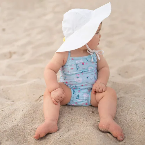 Vista 6 de i play. Baby Girls' Brim Hat All-Day UPF 50+ Sun Protection for Head, Neck, & Eyes