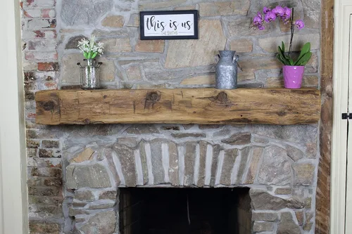 Estante de Chimenea de Viga de Granero de Madera Tallada a Mano de Modern Timber Craft - Estantería Flotante Rústica Certificada de Madera de