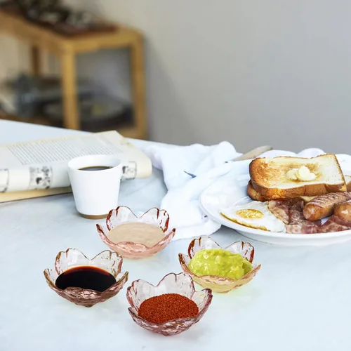 Vista 6 de ZEAYEA Juego de 16 platos de vidrio para salsa de soja, cuencos de inmersión rosa con forma de Sakura, platos pequeños para condimentos, platos