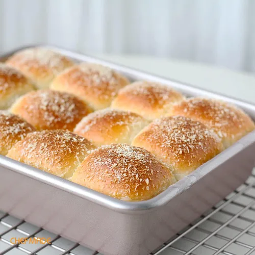 Vista 5 de CHEFMADE Bandeja para pastel rectangular de 8.7 pulgadas, utensilio de hornear antiadherente de fondo profundo para hornear en el horno (Oro champán)