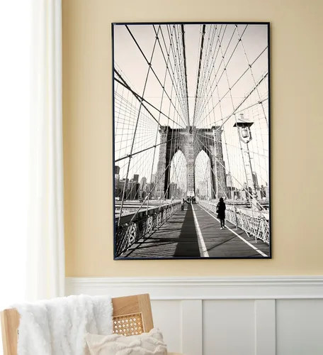 Vista 3 de Studio Décor - Marco de plástico para póster de 24 x 36 pulgadas, incluye accesorios para colgar, pantalla horizontal o vertical, color negro