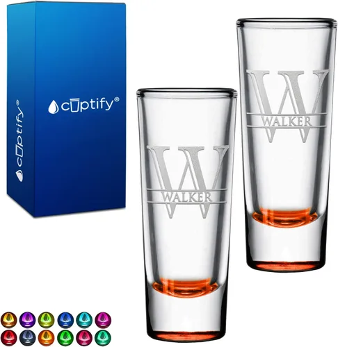 Vista 53 de Vaso de chupito personalizado con fondo negro personalizado de 2 oz, vasos de chupito cordiales con inicial y nombre en script dividido