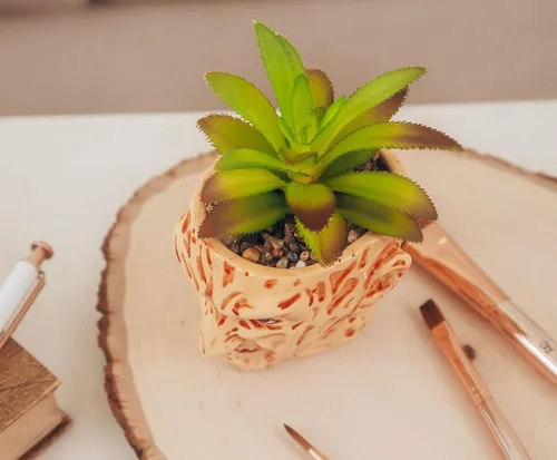 Vista 5 de A Nightmare On Elm Street Freddy Krueger - Mini maceta de cerámica de 3 pulgadas con suculentas artificiales, maceta pequeña, planta