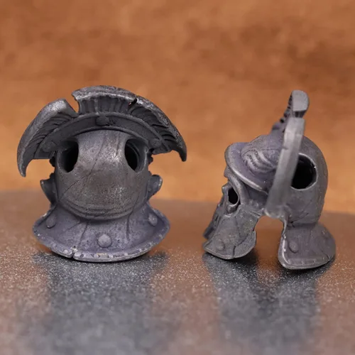 Vista 4 de Casco con forma de abanico de latón negro, cabeza de cráneo, cordón para paraguas DIY, cuentas de cuerda de paracaídas tejidas Samurai, herramienta