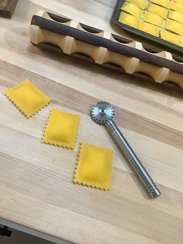 Vista 5 de Nonna's cutter, all stainless steel pasta & pastry wheels (Smooth & Fluted pair)