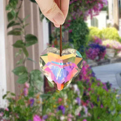 Vista 4 de Together-life Paquete de 2 colgantes de prisma de bola de cristal con forma de corazón, atrapasoles de cristal transparente para ventana, decoración