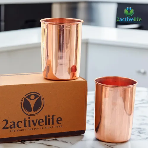 Vista 4 de Juego de 2 vasos de cobre puro hechos a mano con diseño de lujo, agua potable con vasos de cobre, vasos de cobre de alta calidad para el hogar